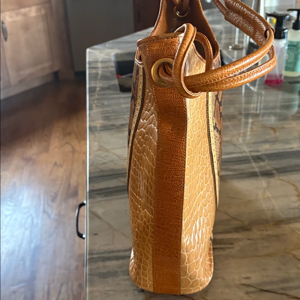 Chic Tan and Brown Shoulder Bag with Snakeskin Accent - Picture 8 of 11